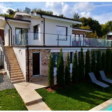 Rax Panoramic House Villa