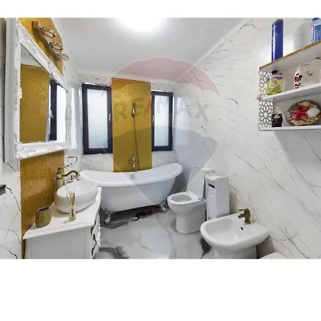 Rax Panoramic House *